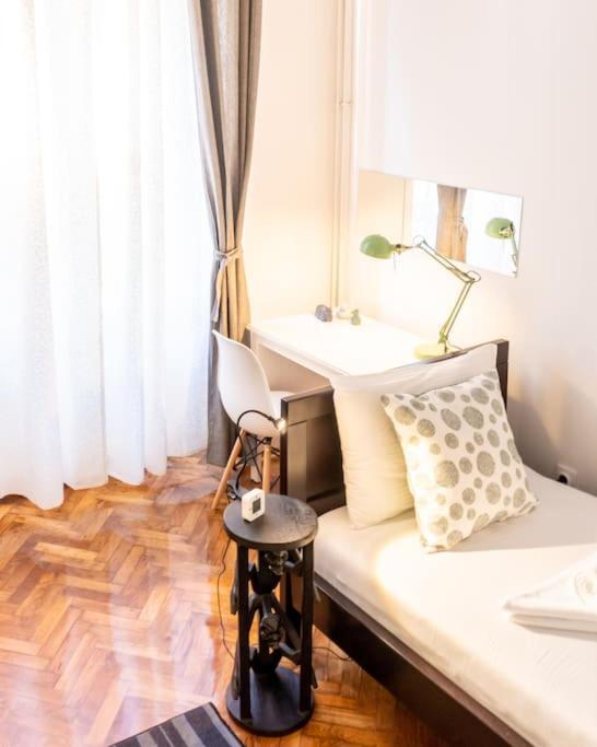 Central And Comfy 2Bdr Apartment Near Parliament 베오그라드 외부 사진