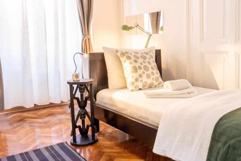Central And Comfy 2Bdr Apartment Near Parliament 베오그라드 외부 사진