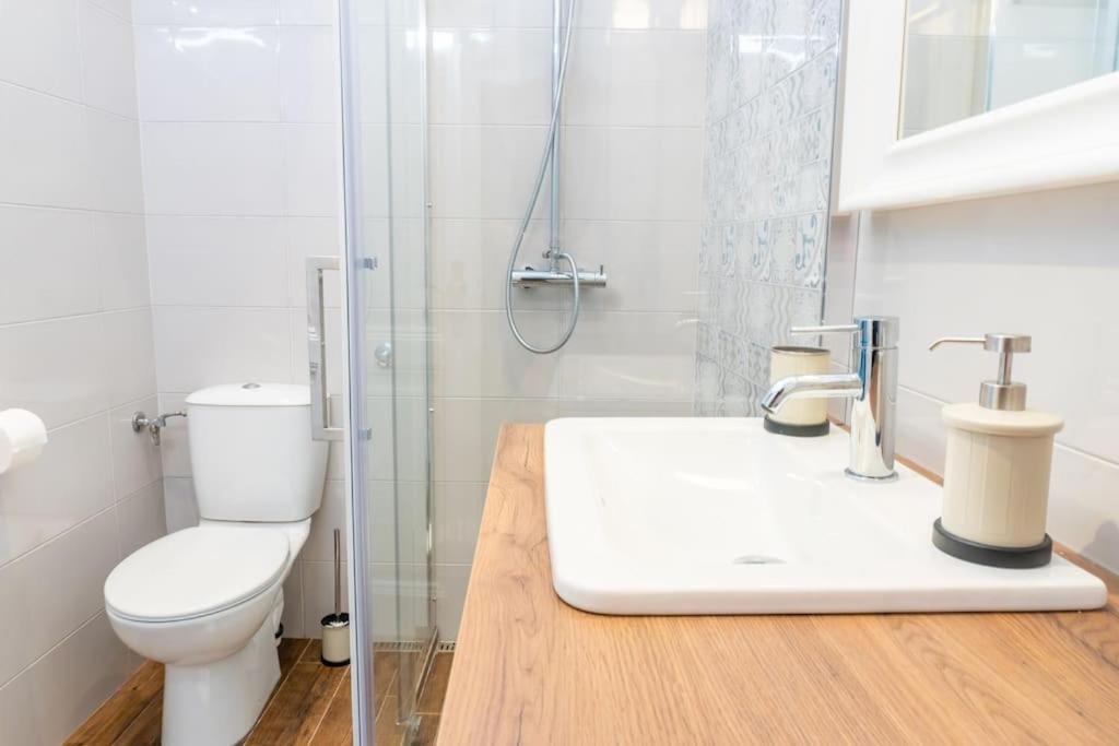 Central And Comfy 2Bdr Apartment Near Parliament 베오그라드 외부 사진